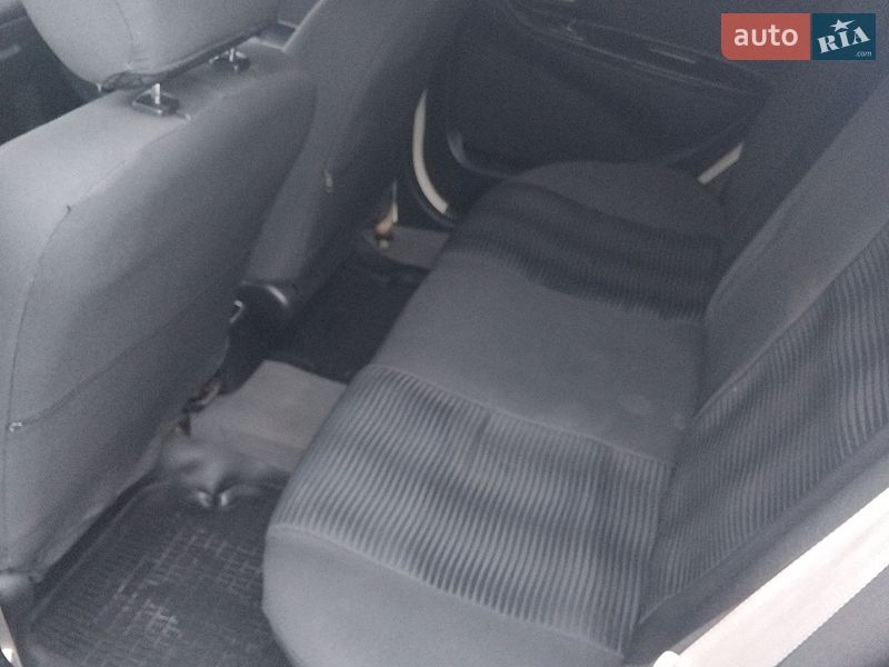 Седан Geely MK 2011 в Смілі