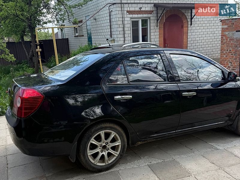 Седан Geely MK 2013 в Южном