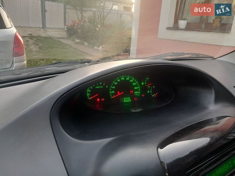 Седан Geely MK 2008 в Гвіздці