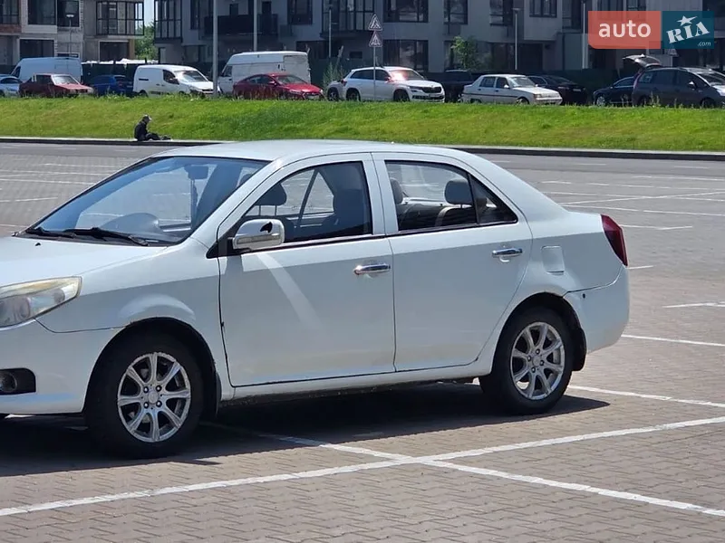 Geely MK 2012