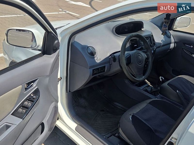 Седан Geely MK 2012 в Буче