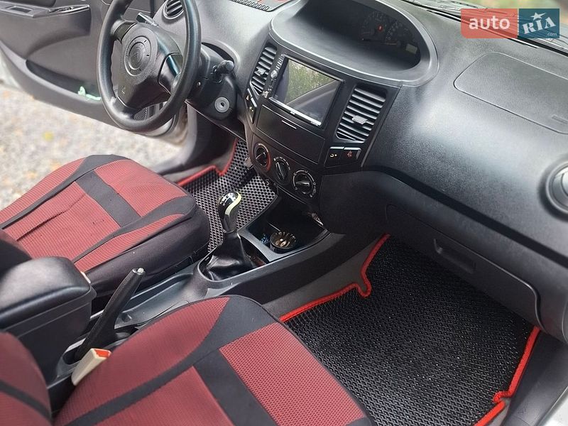 Седан Geely MK 2012 в Кривом Роге фото 4 Седан Geely MK 2012 в Кривом Роге