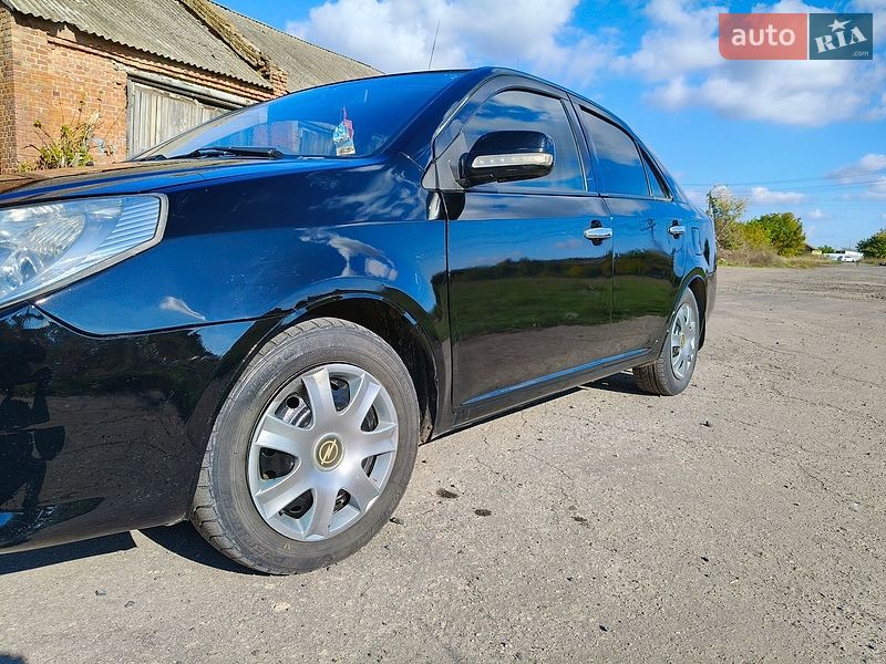 Седан Geely MK 2007 в Ромнах