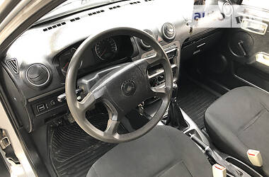 Седан Geely MR 2012 в 