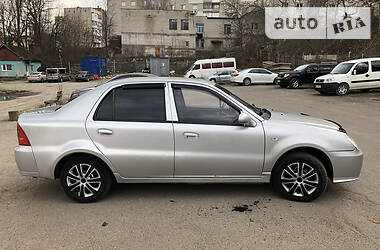 Седан Geely MR 2012 в 