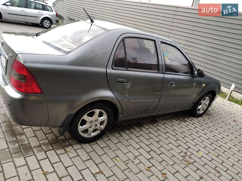 Седан Geely MR 2008 в Радивилове