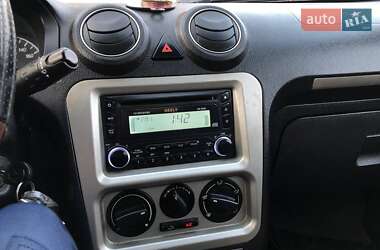 Седан Geely MR 2011 в Ивано-Франковске
