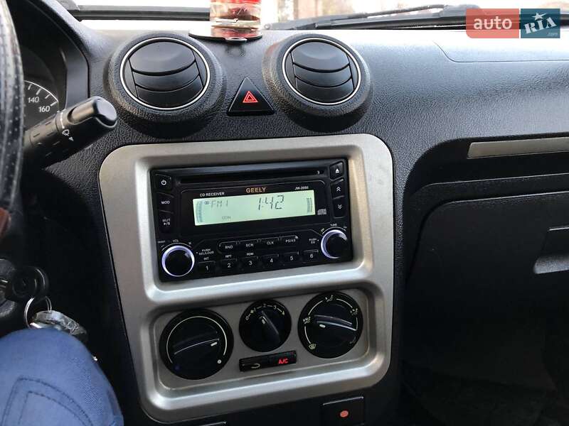 Седан Geely MR 2011 в Ивано-Франковске