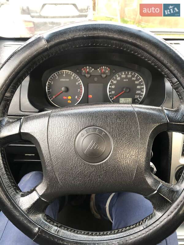 Седан Geely MR 2011 в Ивано-Франковске