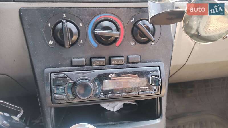Седан Geely MR 2008 в Киеве фото 15 Седан Geely MR 2008 в Киеве