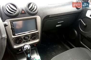 Седан Geely MR 2013 в Львові