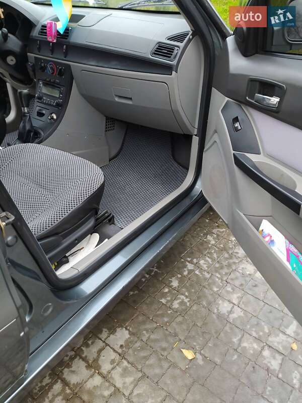 Хетчбек Geely MR 2008 в Полтаві