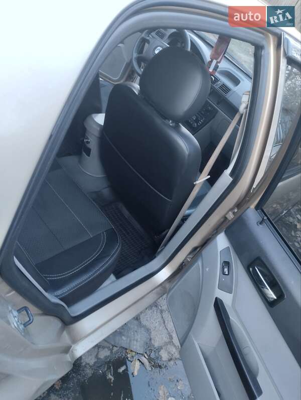 Хэтчбек Geely MR 2007 в Житомире
