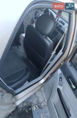 Хэтчбек Geely MR 2007 в 