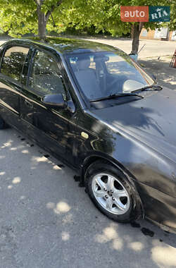 Хэтчбек Geely MR 2008 в 