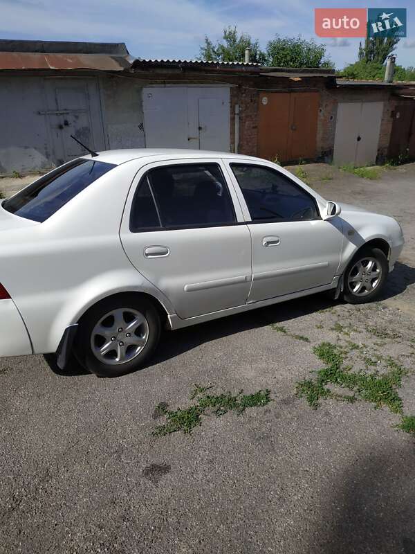 Хэтчбек Geely MR 2007 в Виннице