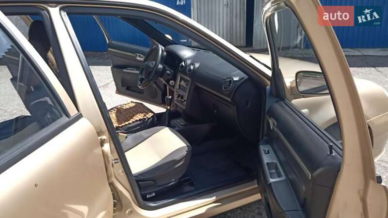Хетчбек Geely MR 2009 в Києві