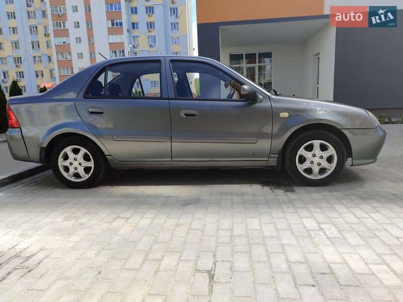 Хэтчбек Geely MR 2008 в Вишневом