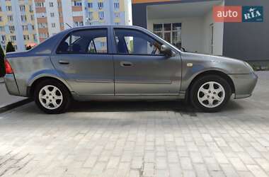 Хэтчбек Geely MR 2008 в 