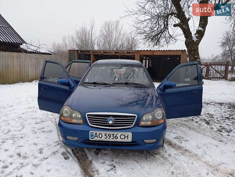 Хэтчбек Geely MR 2008 в Чопе