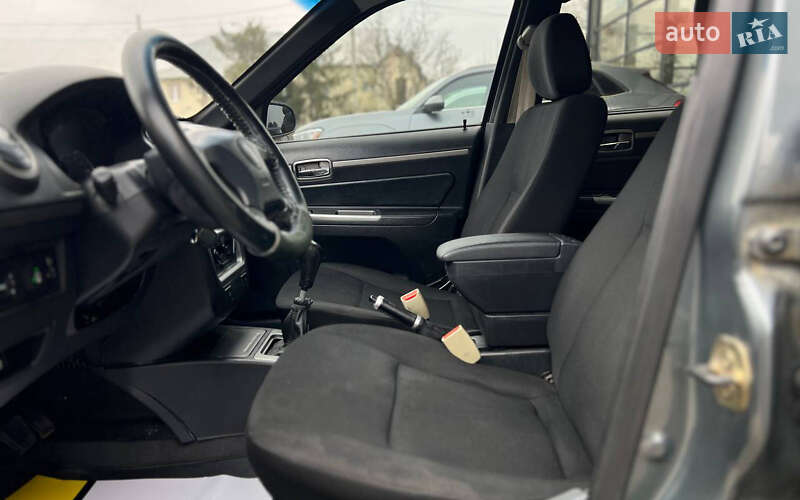 Хэтчбек Geely MR 2011 в Ивано-Франковске