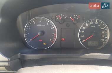 Седан Geely MR 2010 в 