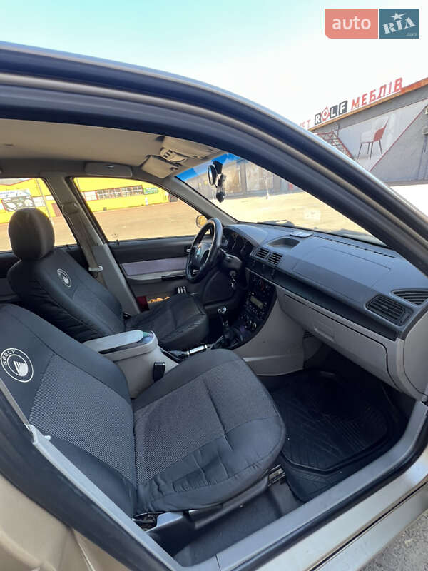 Хэтчбек Geely MR 2008 в Житомире фото 12 Хэтчбек Geely MR 2008 в Житомире