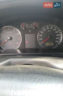 Седан Geely MR 2012 в 