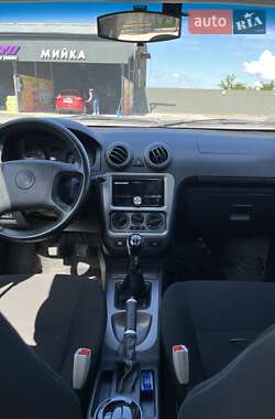 Седан Geely MR 2013 в Радехове