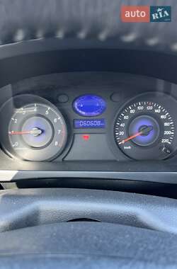 Седан Geely MR 2013 в 