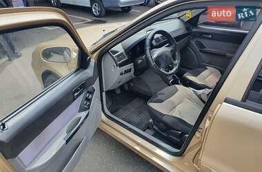 Хэтчбек Geely MR 2008 в 