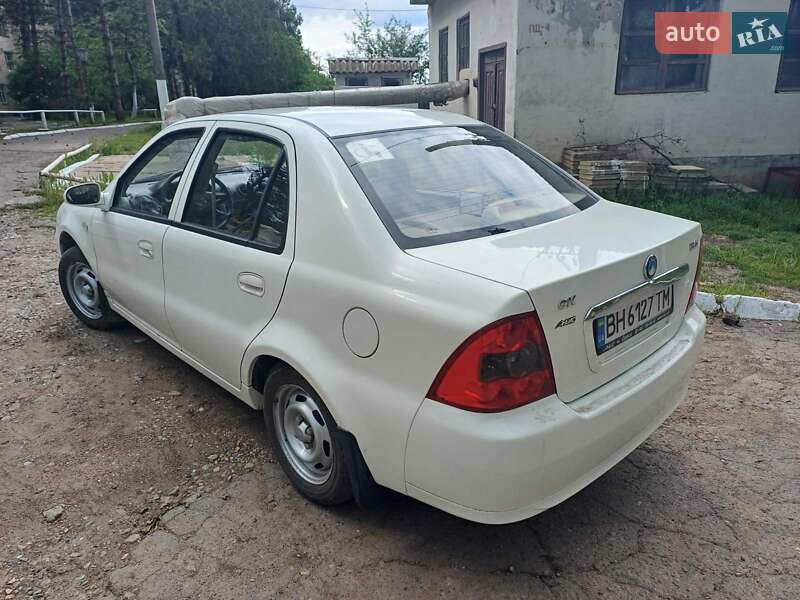 Седан Geely MR 2012 в Выпасном