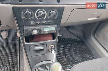 Хетчбек Geely MR 2007 в 