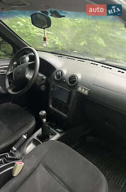 Хэтчбек Geely MR 2012 в 