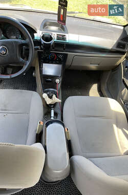 Хэтчбек Geely MR 2007 в 