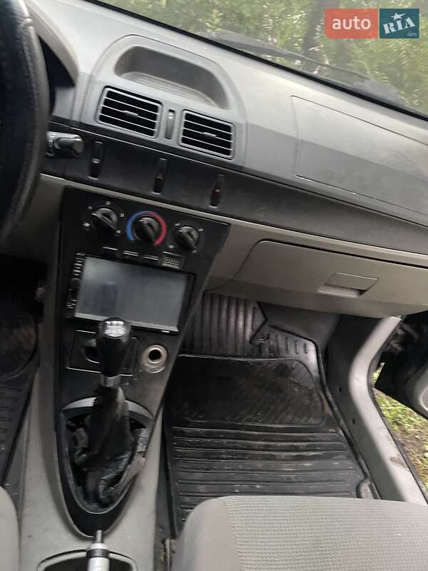 Хэтчбек Geely MR 2008 в Рава-Русской