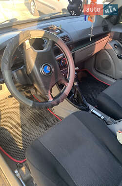 Хэтчбек Geely MR 2007 в 
