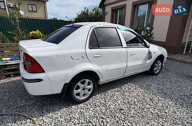 Хэтчбек Geely MR 2008 в 