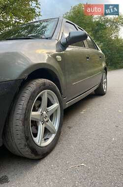 Хетчбек Geely MR 2008 в 