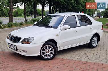 Хетчбек Geely MR 2009 в 