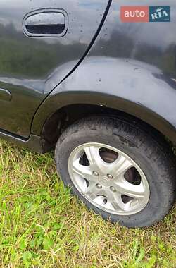 Седан Geely MR 2010 в 