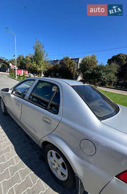 Хэтчбек Geely MR 2008 в 