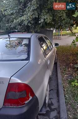 Хэтчбек Geely MR 2008 в 
