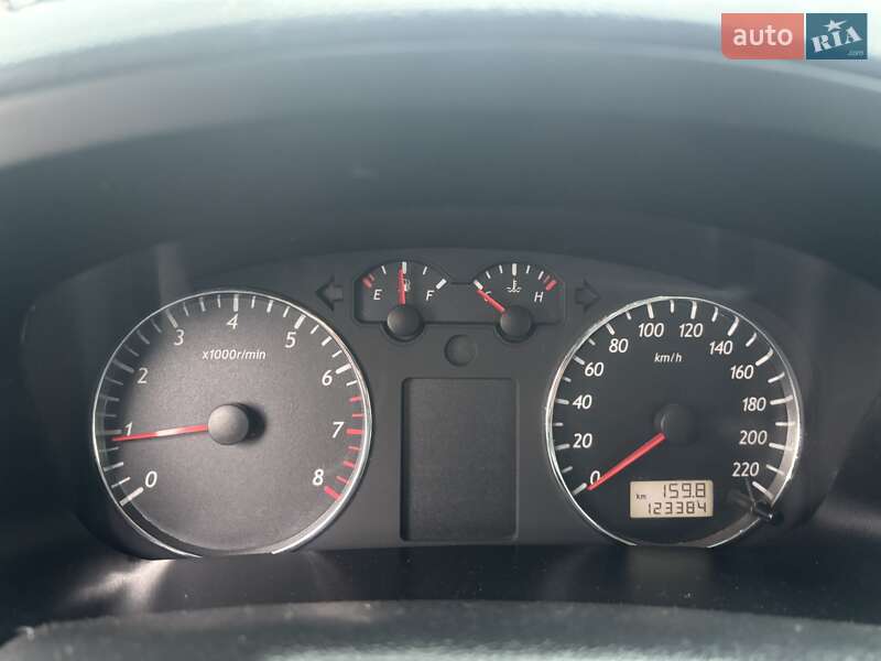 Седан Geely MR 2011 в Чернівцях