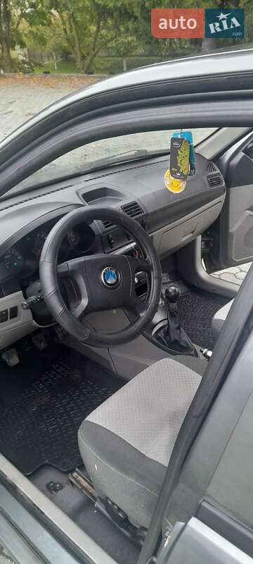 Хэтчбек Geely MR 2008 в Радивилове фото 6 Хэтчбек Geely MR 2008 в Радивилове