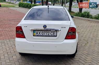 Хэтчбек Geely MR 2009 в  фото 2 Хэтчбек Geely MR 2009 в