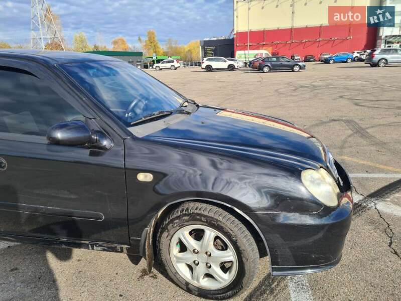 Хэтчбек Geely MR 2010 в Киеве