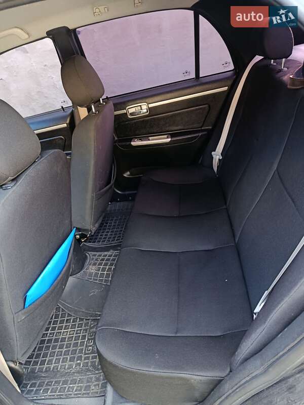 Седан Geely MR 2011 в Лановцах