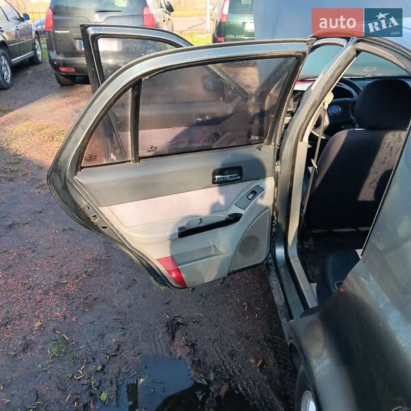 Хэтчбек Geely MR 2008 в Шептицькому