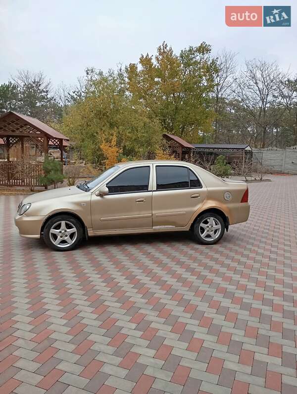 Хэтчбек Geely MR 2008 в Николаеве